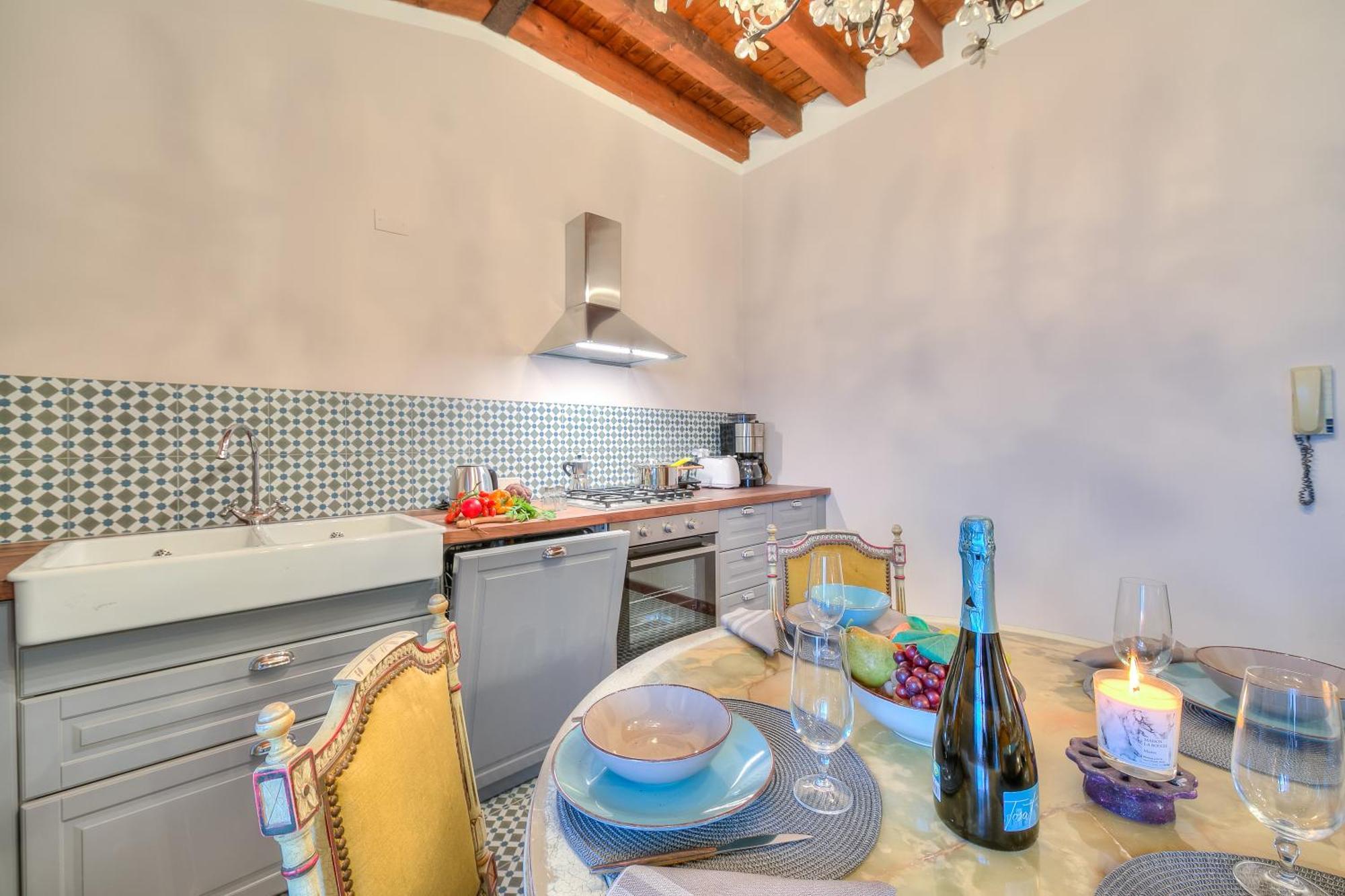 Laetitia Salo-Historic Center Near Lake - Happy Rentals מראה חיצוני תמונה